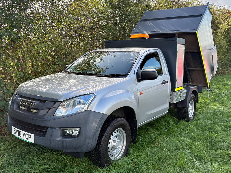Isuzu D-Max 2.5 TD Pickup 2dr Diesel Manual 4x4 (192 g/km, 161 bhp) 2dr Manual 2026