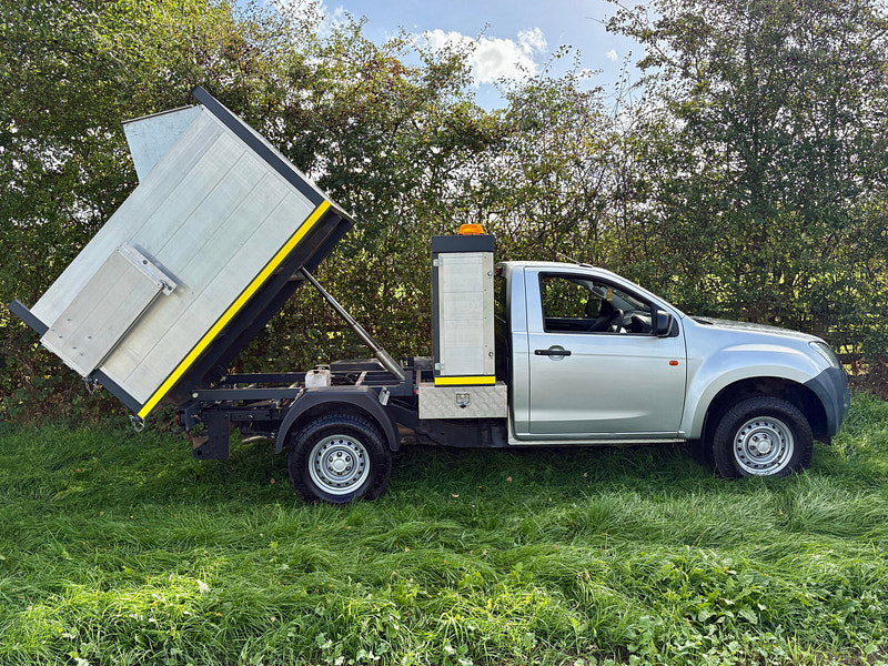 Isuzu D-Max 2.5 TD Pickup 2dr Diesel Manual 4x4 (192 g/km, 161 bhp) 2dr Manual 2026