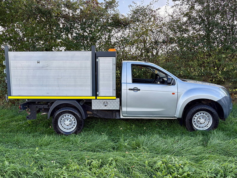 Isuzu D-Max 2.5 TD Pickup 2dr Diesel Manual 4x4 (192 g/km, 161 bhp) 2dr Manual 2026