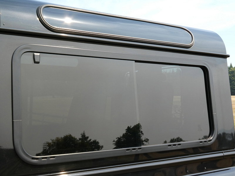 Land Rover Defender 90 2.2 TDCi XS Station Wagon Double Cab 3dr Diesel Manual 4WD SWB Euro 5 (122 ps) 3dr Manual 2026