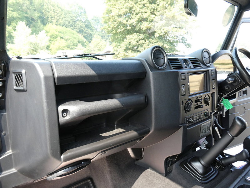 Land Rover Defender 90 2.2 TDCi XS Station Wagon Double Cab 3dr Diesel Manual 4WD SWB Euro 5 (122 ps) 3dr Manual 2026