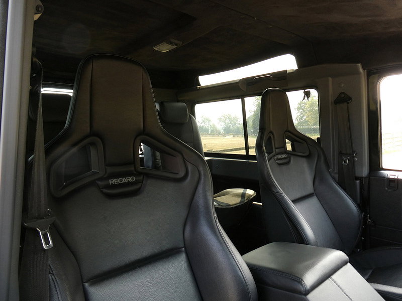 Land Rover Defender 90 2.2 TDCi XS Station Wagon Double Cab 3dr Diesel Manual 4WD SWB Euro 5 (122 ps) 3dr Manual 2026