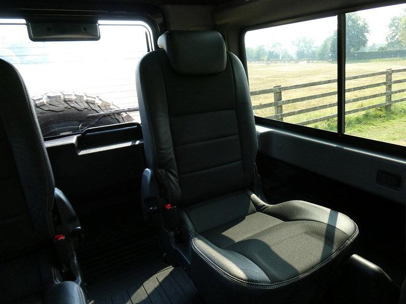 Land Rover Defender 90 2.2 TDCi XS Station Wagon Double Cab 3dr Diesel Manual 4WD SWB Euro 5 (122 ps) 3dr Manual 2026