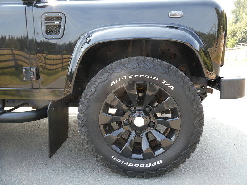 Land Rover Defender 90 2.2 TDCi XS Station Wagon Double Cab 3dr Diesel Manual 4WD SWB Euro 5 (122 ps) 3dr Manual 2026