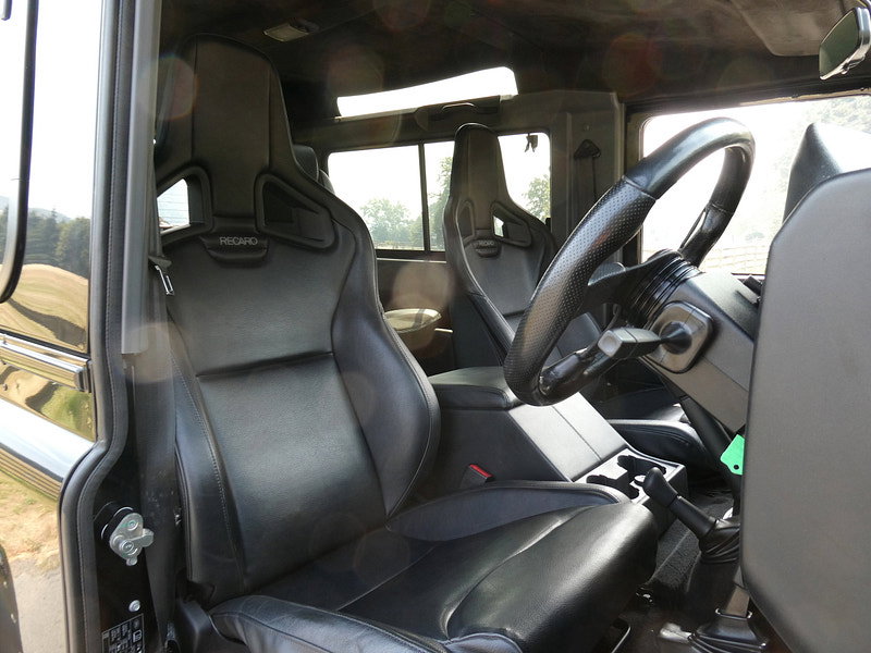 Land Rover Defender 90 2.2 TDCi XS Station Wagon Double Cab 3dr Diesel Manual 4WD SWB Euro 5 (122 ps) 3dr Manual 2026
