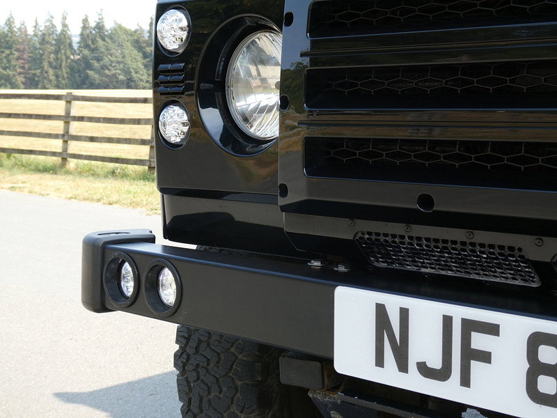 Land Rover Defender 90 2.2 TDCi XS Station Wagon Double Cab 3dr Diesel Manual 4WD SWB Euro 5 (122 ps) 3dr Manual 2026