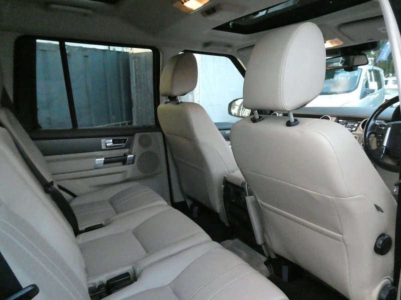Land Rover Discovery 4 3.0 SD V6 SE Tech SUV 5dr Diesel Auto 4WD Euro 6 (s/s) (256 bhp) 5dr Automatic 2026