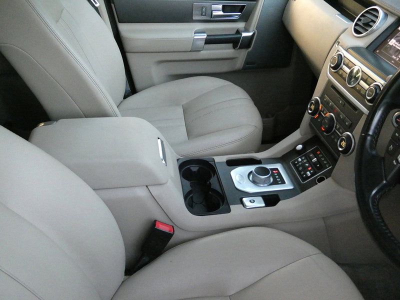 Land Rover Discovery 4 3.0 SD V6 SE Tech SUV 5dr Diesel Auto 4WD Euro 6 (s/s) (256 bhp) 5dr Automatic 2026