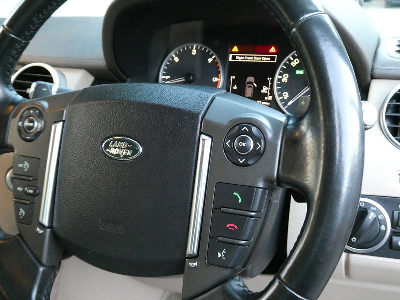 Land Rover Discovery 4 3.0 SD V6 SE Tech SUV 5dr Diesel Auto 4WD Euro 6 (s/s) (256 bhp) 5dr Automatic 2026