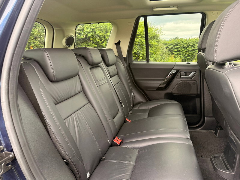 Land Rover Freelander 2 2.2 SD4 HSE Lux SUV 5dr Diesel CommandShift 4WD Euro 5 (190 ps) 5dr Automatic 2026