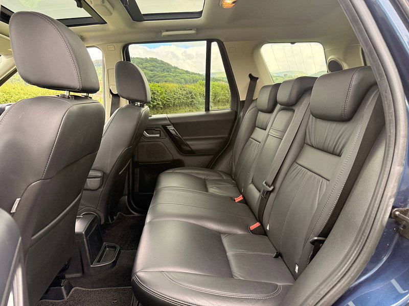 Land Rover Freelander 2 2.2 SD4 HSE Lux SUV 5dr Diesel CommandShift 4WD Euro 5 (190 ps) 5dr Automatic 2026
