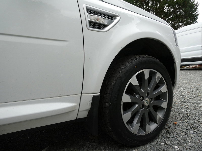 Land Rover Freelander 2 2.2 SD4 HSE SUV 5dr Diesel CommandShift 4WD Euro 5 (190 ps) 5dr Automatic 2026