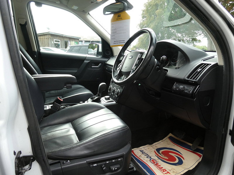 Land Rover Freelander 2 2.2 SD4 HSE SUV 5dr Diesel CommandShift 4WD Euro 5 (190 ps) 5dr Automatic 2026