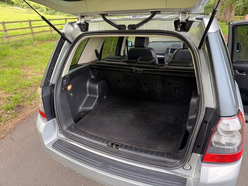 Land Rover Freelander 2 2.2 SD4 XS SUV 5dr Diesel CommandShift 4WD Euro 5 (190 ps) 5dr Automatic 2026