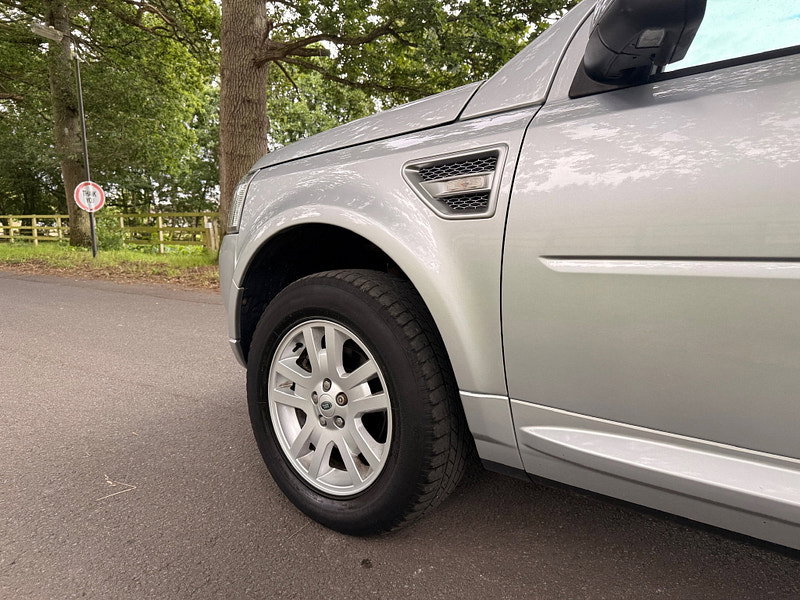 Land Rover Freelander 2 2.2 SD4 XS SUV 5dr Diesel CommandShift 4WD Euro 5 (190 ps) 5dr Automatic 2026