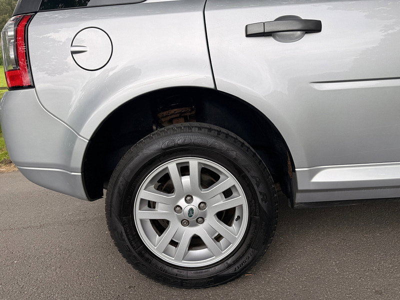Land Rover Freelander 2 2.2 SD4 XS SUV 5dr Diesel CommandShift 4WD Euro 5 (190 ps) 5dr Automatic 2026