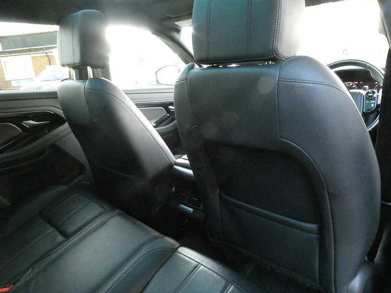 Land Rover Range Rover Evoque 2.0 D180 R-Dynamic SE SUV 5dr Diesel Auto 4WD Euro 6 (s/s) (180 ps) 5dr Automatic 2026