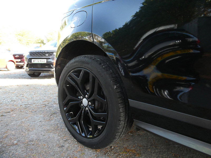 Land Rover Range Rover Evoque 2.0 D180 R-Dynamic SE SUV 5dr Diesel Auto 4WD Euro 6 (s/s) (180 ps) 5dr Automatic 2026
