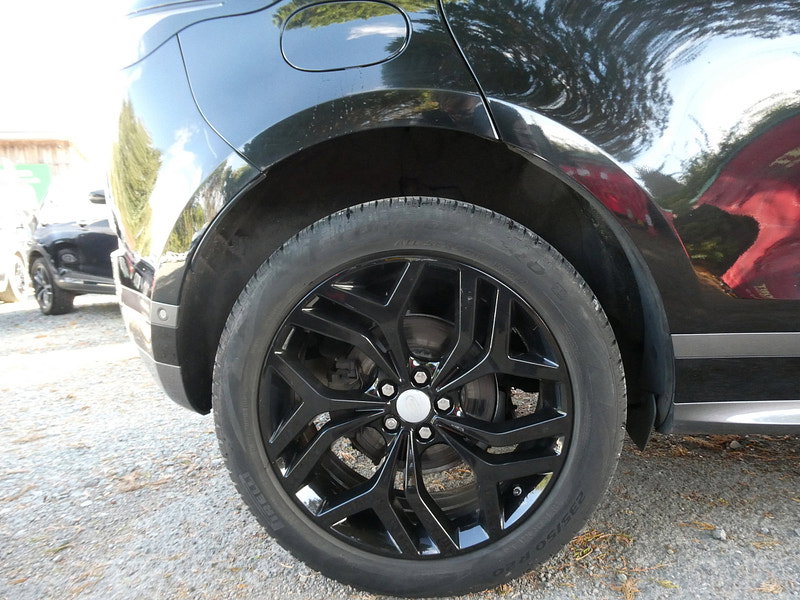 Land Rover Range Rover Evoque 2.0 D180 R-Dynamic SE SUV 5dr Diesel Auto 4WD Euro 6 (s/s) (180 ps) 5dr Automatic 2026