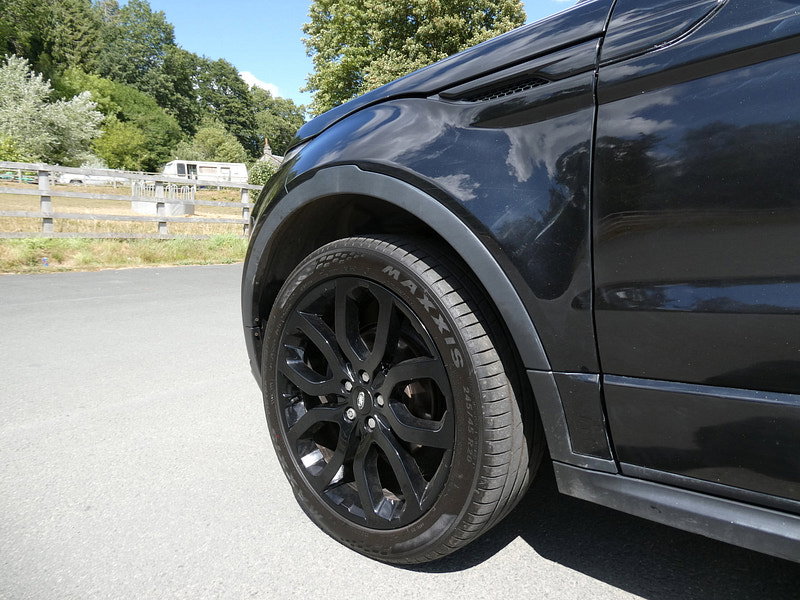 Land Rover Range Rover Evoque 2.2 SD4 Dynamic SUV 5dr Diesel Auto 4WD Euro 5 (s/s) (190 ps) 5dr Automatic 2026