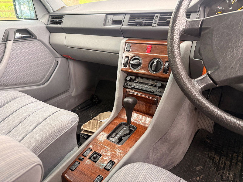 Mercedes-Benz 230 Black 4dr Automatic 2026