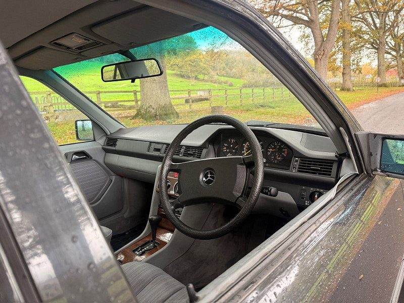 Mercedes-Benz 230 Black 4dr Automatic 2026