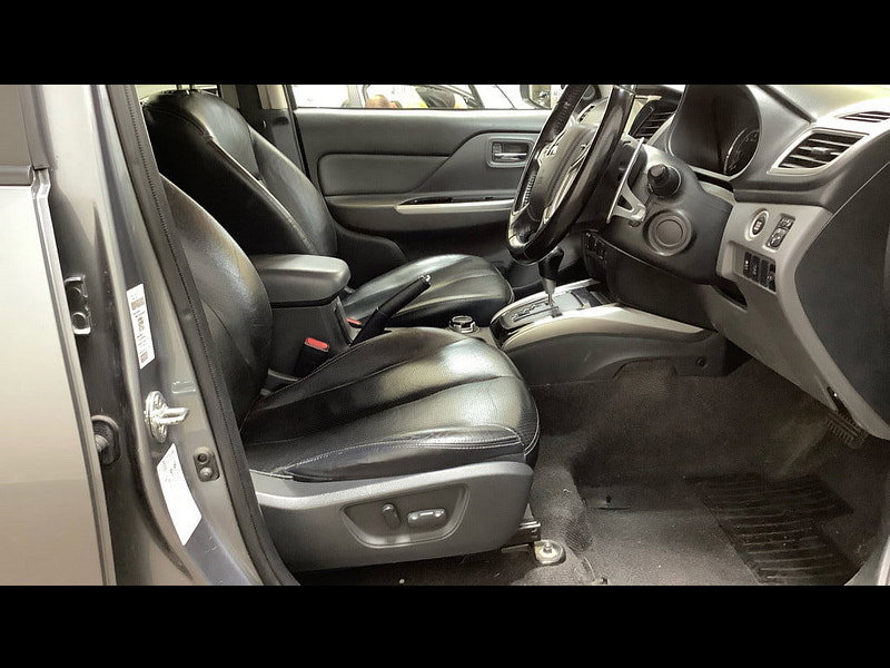 Mitsubishi L200 2.4 DI-D DC Warrior Pickup Double Cab 4dr Diesel Auto 4WD Euro 6 (178 ps) 4dr Automatic 2026