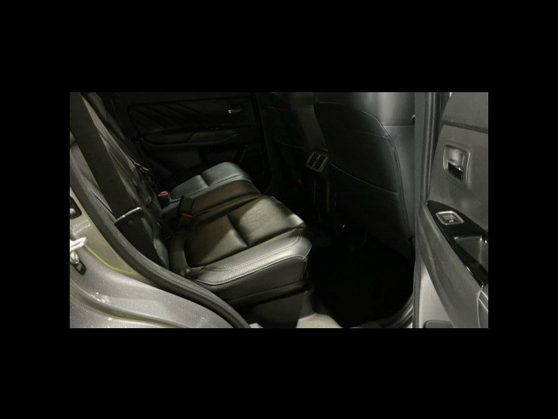 Mitsubishi Outlander 2.4h TwinMotor 13.8kWh Dynamic SUV 5dr Petrol Plug-in Hybrid CVT 4WD Euro 6 (s/s) (224 ps) 5dr Automatic 2026