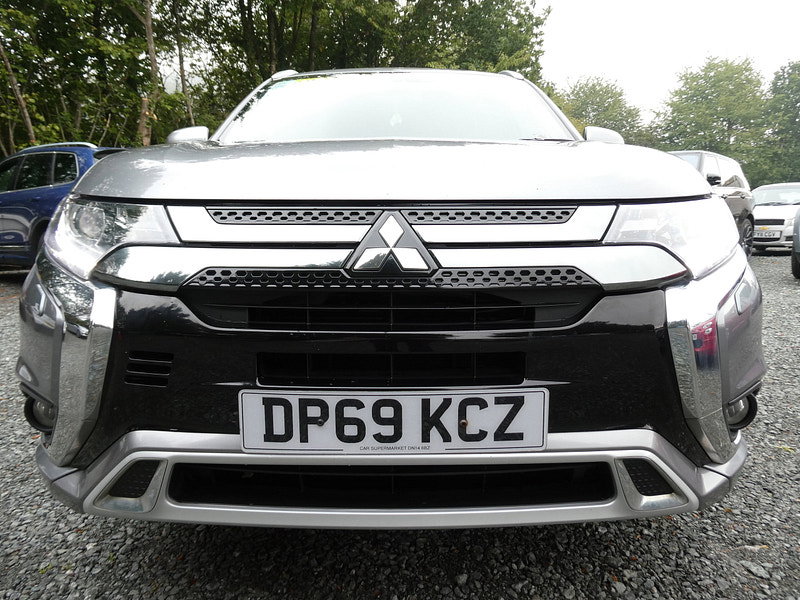 Mitsubishi Outlander 2.4h TwinMotor 13.8kWh Dynamic SUV 5dr Petrol Plug-in Hybrid CVT 4WD Euro 6 (s/s) (224 ps) 5dr Automatic 2026