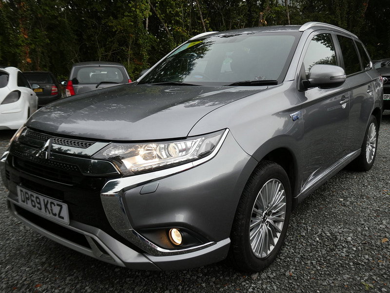Mitsubishi Outlander 2.4h TwinMotor 13.8kWh Dynamic SUV 5dr Petrol Plug-in Hybrid CVT 4WD Euro 6 (s/s) (224 ps) 5dr Automatic 2026