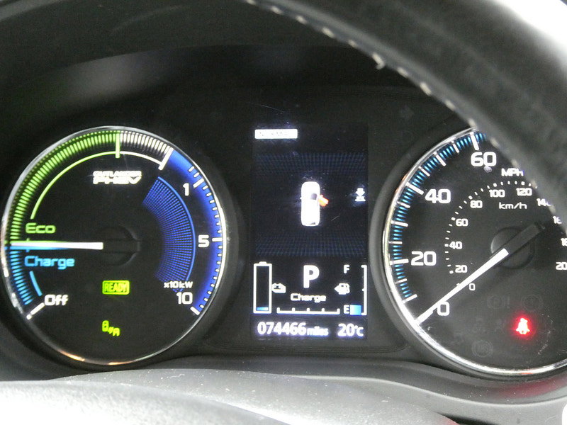 Mitsubishi Outlander 2.4h TwinMotor 13.8kWh Dynamic SUV 5dr Petrol Plug-in Hybrid CVT 4WD Euro 6 (s/s) (224 ps) 5dr Automatic 2026