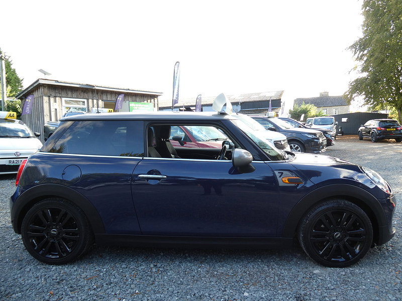 MINI Hatch 1.5 Cooper Seven Hatchback 3dr Petrol Manual Euro 6 (s/s) (136 ps) 3dr Manual 2026