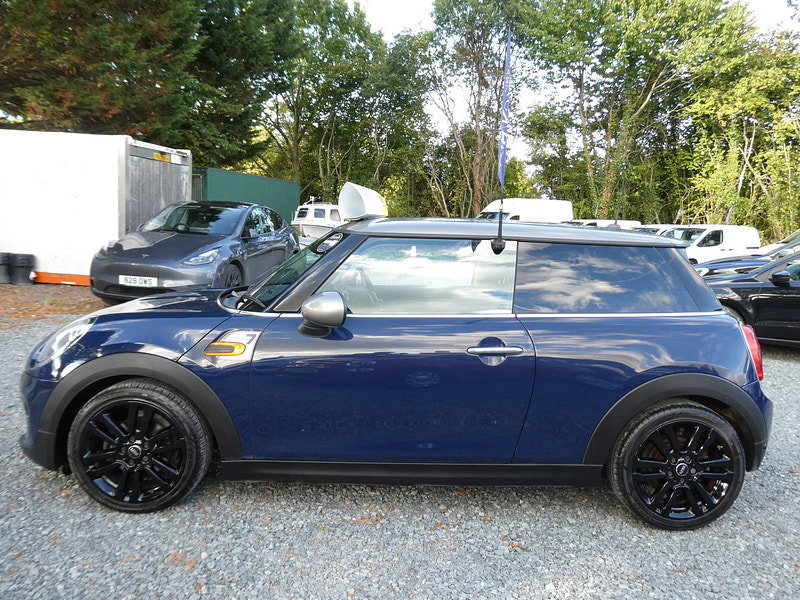 MINI Hatch 1.5 Cooper Seven Hatchback 3dr Petrol Manual Euro 6 (s/s) (136 ps) 3dr Manual 2026