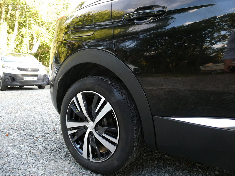 Peugeot 3008 1.2 PureTech Allure SUV 5dr Petrol Manual Euro 6 (s/s) (130 ps) 5dr Manual 2026