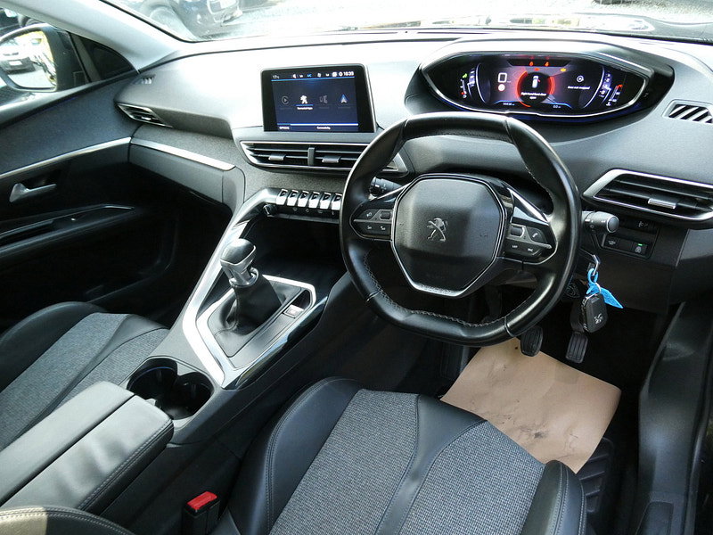 Peugeot 3008 1.2 PureTech Allure SUV 5dr Petrol Manual Euro 6 (s/s) (130 ps) 5dr Manual 2026