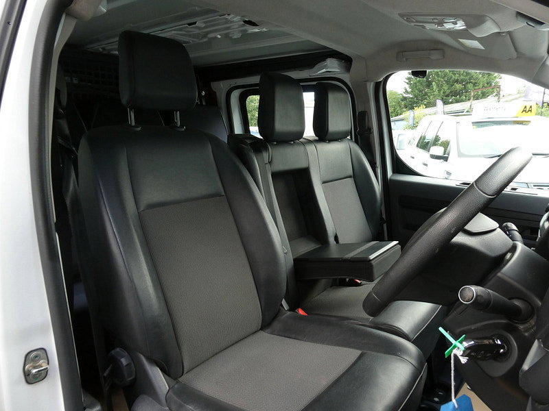 Peugeot Expert 1.5 BlueHDi 1000 Professional Compact Panel Van 6dr Diesel Manual SWB Euro 6 (s/s) (100 bhp) 6dr Manual 2026