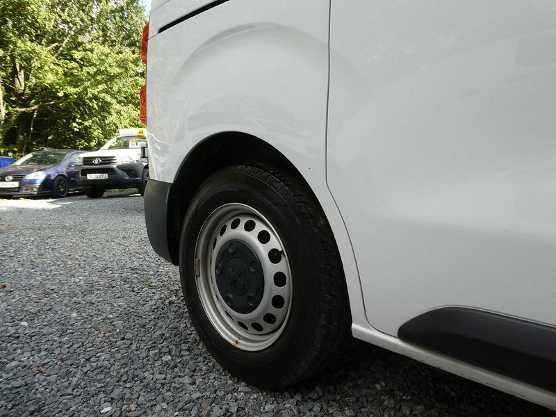 Peugeot Expert 1.5 BlueHDi 1000 Professional Compact Panel Van 6dr Diesel Manual SWB Euro 6 (s/s) (100 bhp) 6dr Manual 2026