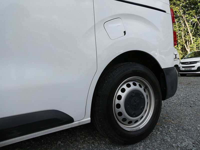 Peugeot Expert 1.5 BlueHDi 1000 Professional Compact Panel Van 6dr Diesel Manual SWB Euro 6 (s/s) (100 bhp) 6dr Manual 2026