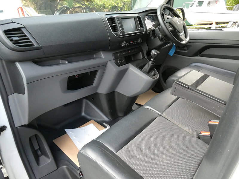 Peugeot Expert 1.5 BlueHDi 1000 Professional Compact Panel Van 6dr Diesel Manual SWB Euro 6 (s/s) (100 bhp) 6dr Manual 2026