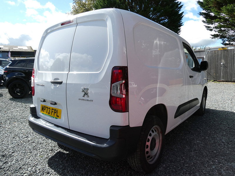 Peugeot Partner 1.5 BlueHDi 1000 Professional Premium + Standard Panel Van 5dr Diesel Manual SWB Euro 6 (s/s) (100 bhp) 5dr Manual 2026