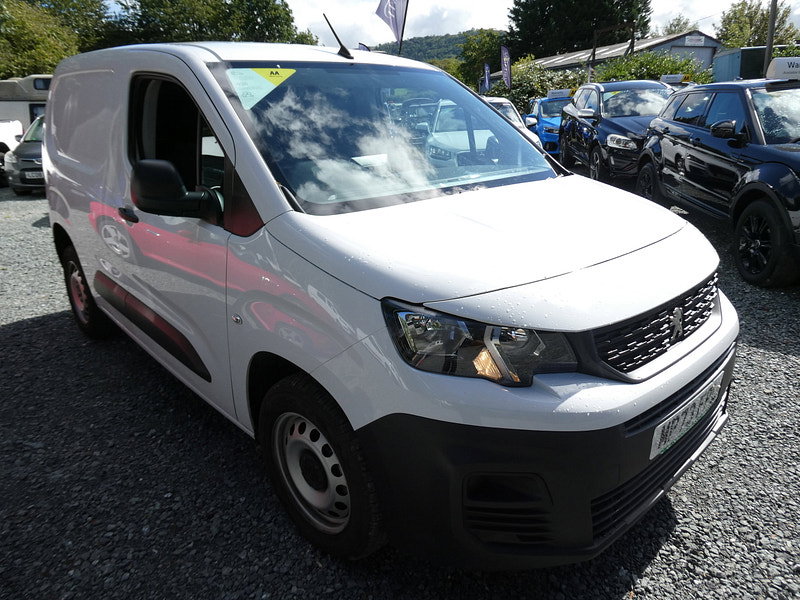 Peugeot Partner 1.5 BlueHDi 1000 Professional Premium + Standard Panel Van 5dr Diesel Manual SWB Euro 6 (s/s) (100 bhp) 5dr Manual 2026