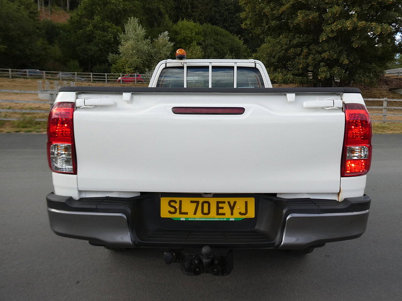 Toyota Hilux 2.4 D-4D Active Narrow Body Pickup 2dr Diesel Manual 4WD Euro 6 (150 ps) 2dr Manual 2026