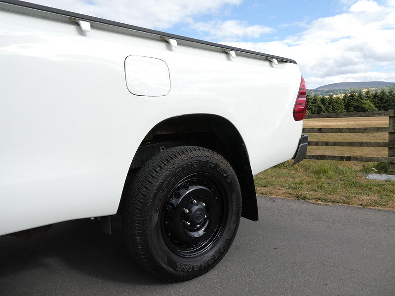 Toyota Hilux 2.4 D-4D Active Narrow Body Pickup 2dr Diesel Manual 4WD Euro 6 (150 ps) 2dr Manual 2026