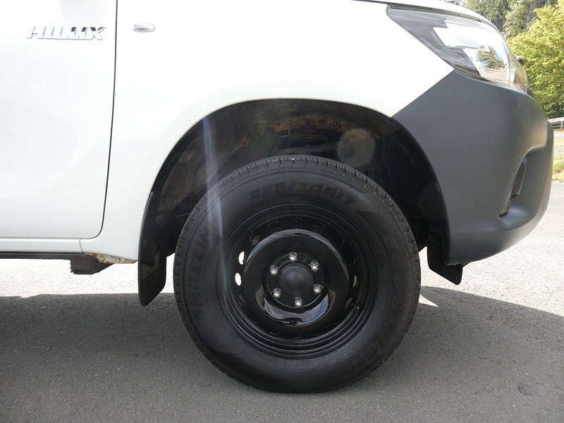 Toyota Hilux 2.4 D-4D Active Narrow Body Pickup 2dr Diesel Manual 4WD Euro 6 (150 ps) 2dr Manual 2026