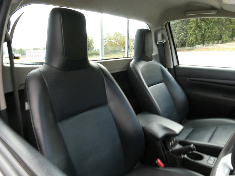 Toyota Hilux 2.4 D-4D Active Narrow Body Pickup 2dr Diesel Manual 4WD Euro 6 (150 ps) 2dr Manual 2026