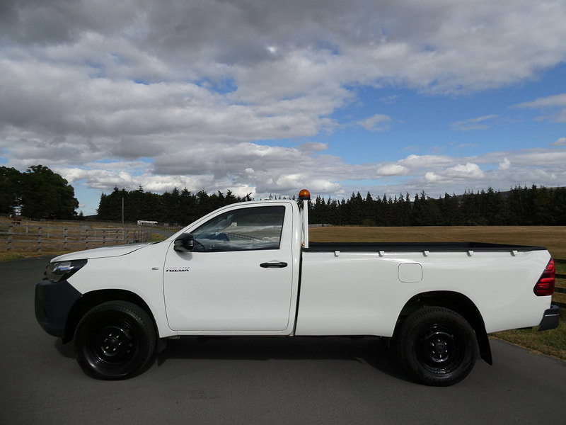 Toyota Hilux 2.4 D-4D Active Narrow Body Pickup 2dr Diesel Manual 4WD Euro 6 (150 ps) 2dr Manual 2026