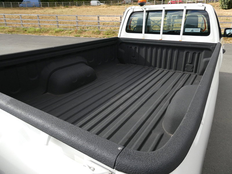 Toyota Hilux 2.4 D-4D Active Narrow Body Pickup 2dr Diesel Manual 4WD Euro 6 (150 ps) 2dr Manual 2026