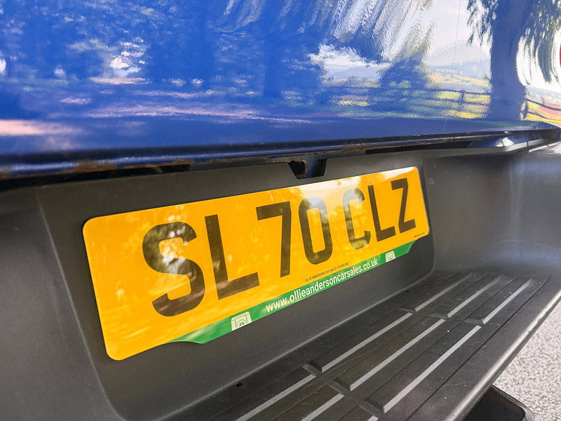 Toyota Hilux 2.4 D-4D Active Extra Pickup Extended Cab 4dr Diesel Manual 4WD Euro 6 (s/s) (150 ps) 4dr Manual 2026