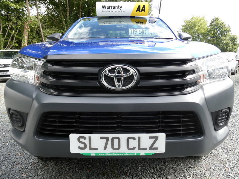 Toyota Hilux 2.4 D-4D Active Extra Pickup Extended Cab 4dr Diesel Manual 4WD Euro 6 (s/s) (150 ps) 4dr Manual 2026