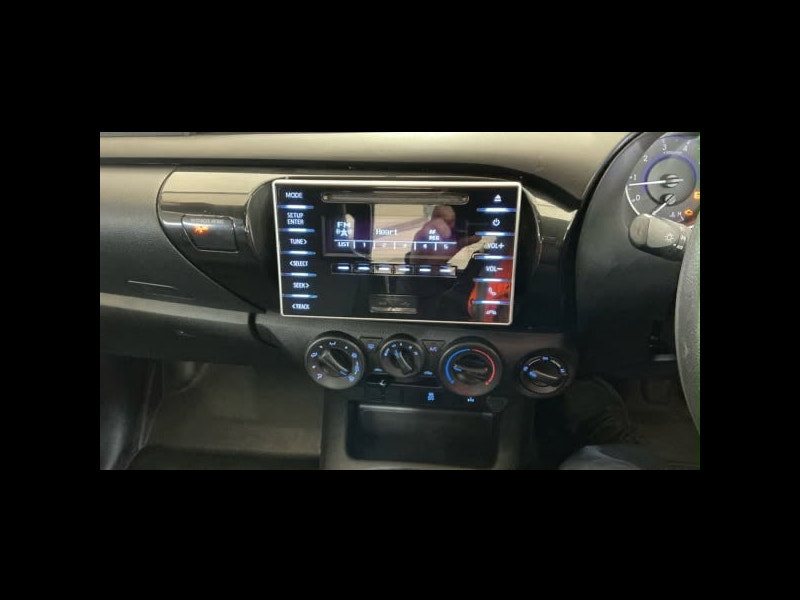 Toyota Hilux 2.4 D-4D Active Extra Pickup Extended Cab 4dr Diesel Manual 4WD Euro 6 (s/s) (150 ps) 4dr Manual 2026